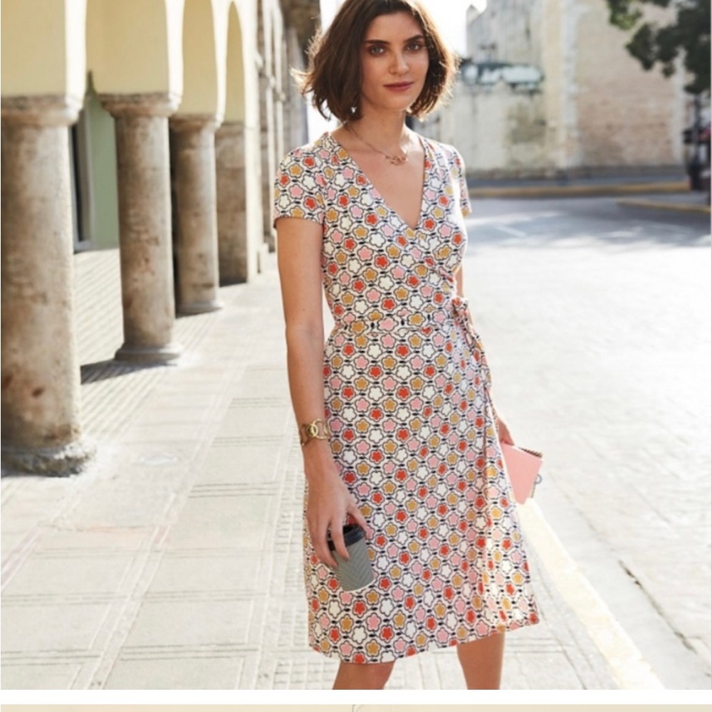 Boden Pink‎ Frosting Floral Printed Summer Wrap Dress Short Sleeve Size 12 Midi